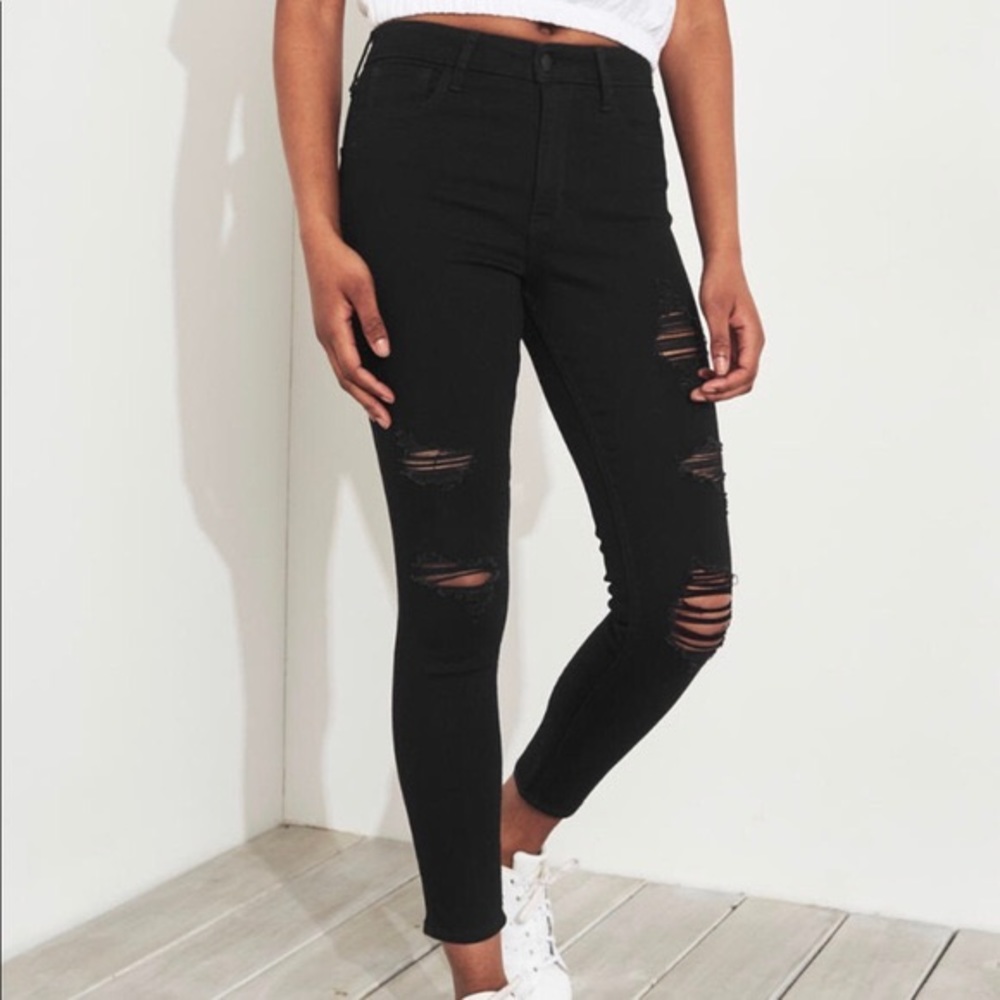 Hollister High Rise Black Jeans